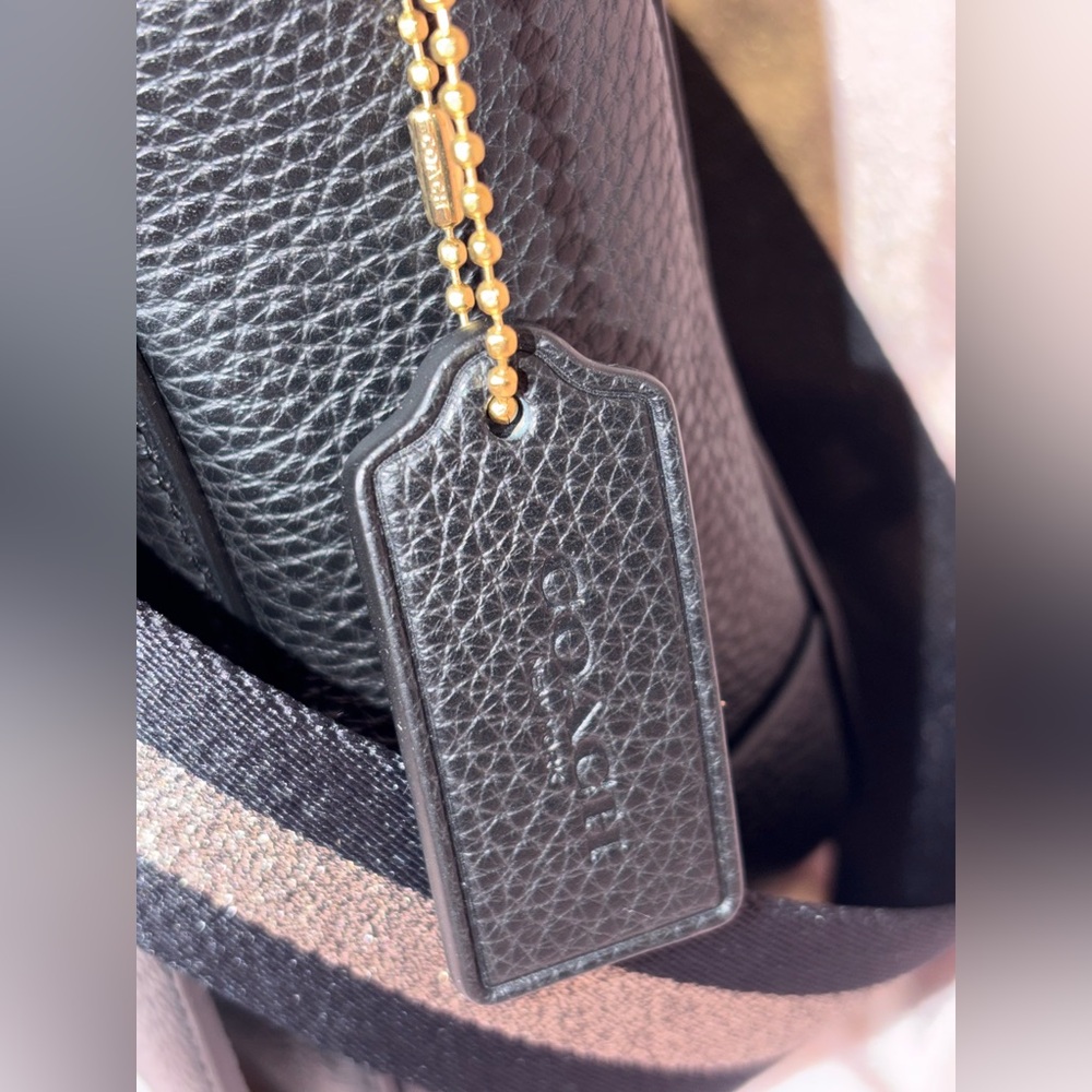 NWT Authentic Coach Jes Messenger Crossbody – Black Pebbled Leather F72703 - Picture 5 of 8